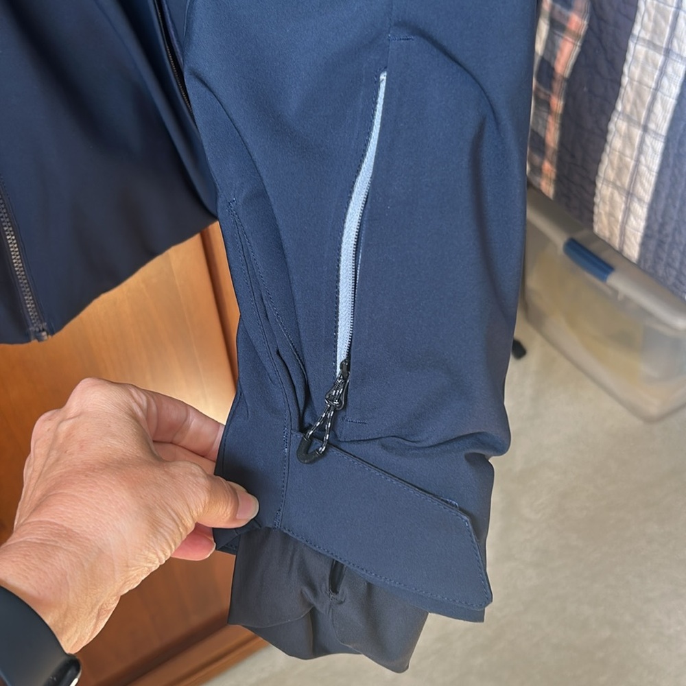 Obermeyer Performance Jacket - Picture 4 of 14